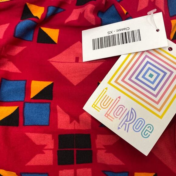 LuLaRoe Classic T T-Shirt Size XS Scoop Neck Red Geometric Short Sleeve NWT New - Picture 8 of 8
